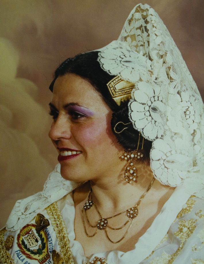 Fallera Major Any 1984: Dolores Pérez Mora